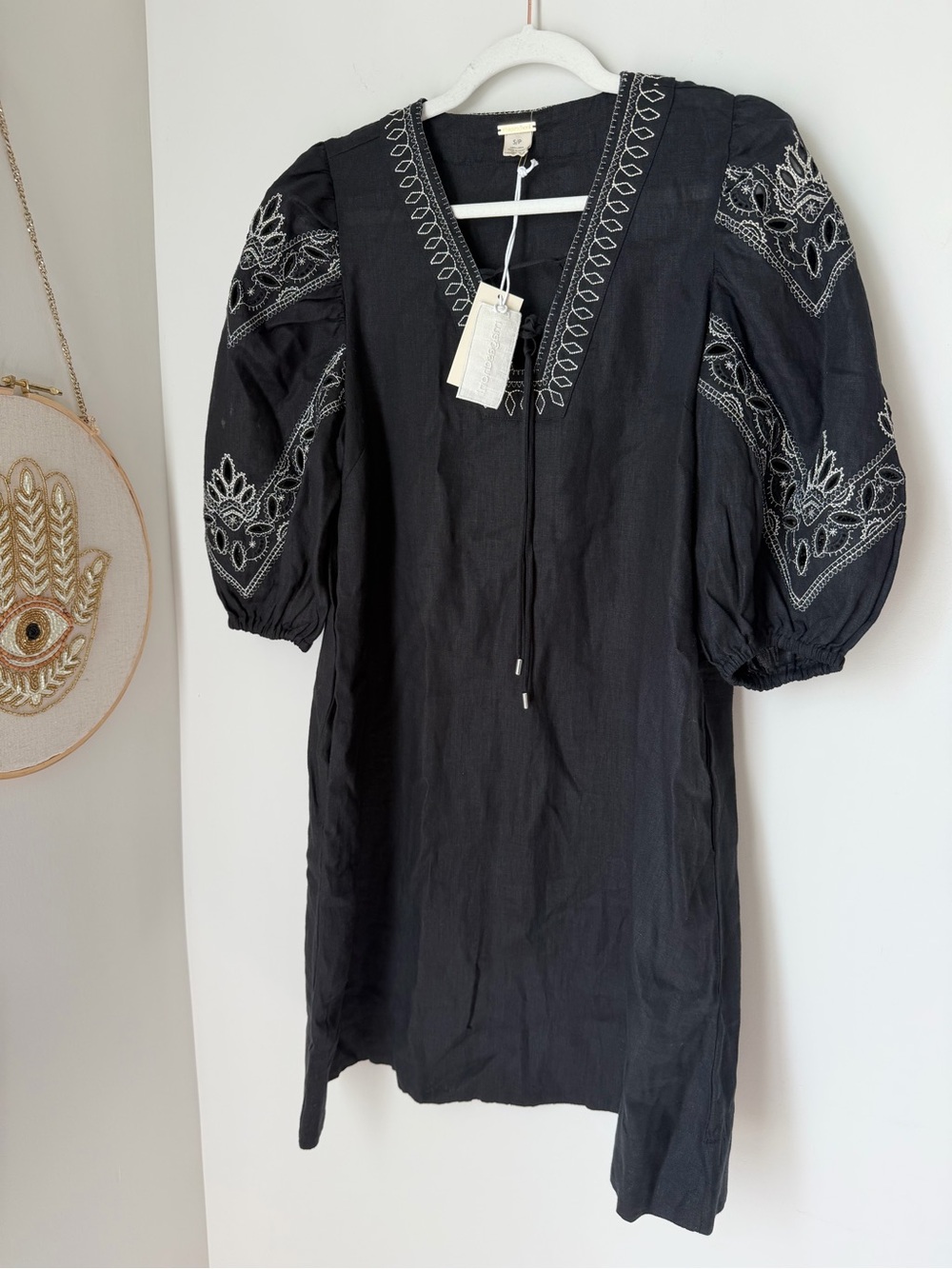 Black linen white embroidery short sleeve Mini Dress